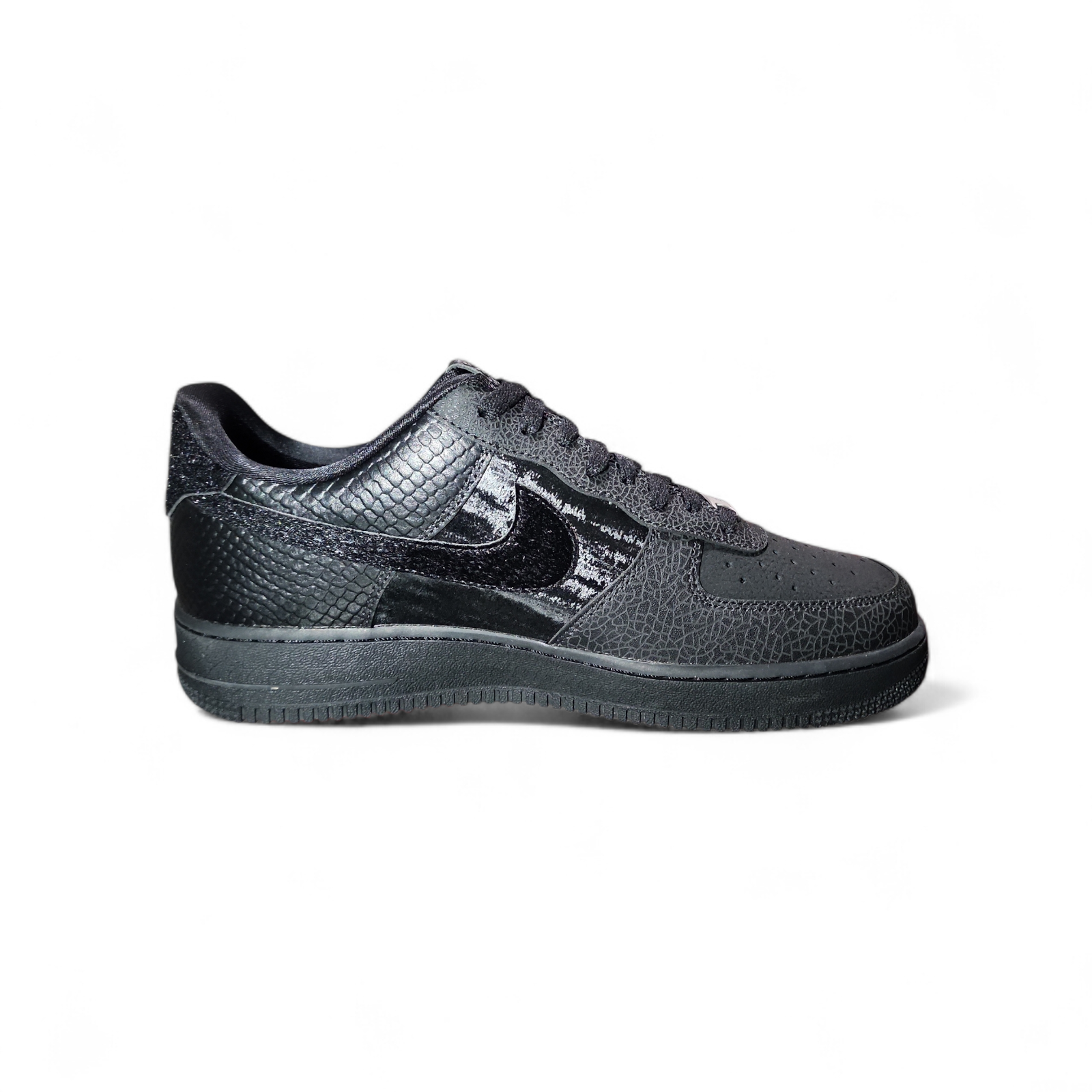 Nike Air Force 1 Low Triple Black Textured