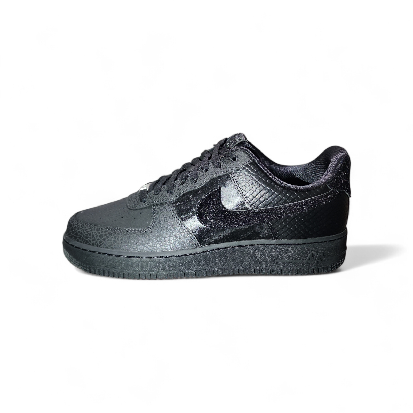 Nike Air Force 1 Low Triple Black Textured